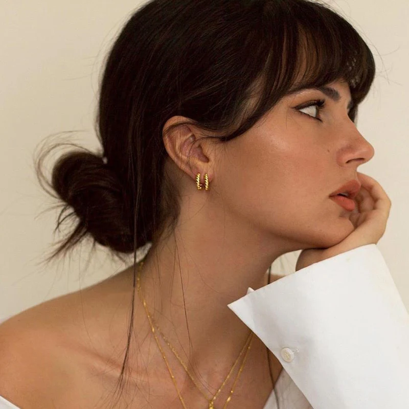17mm Tiny Twisted Hoop Earrings Minimalist Dainty Chic Earrings Hoops Gifts Brass Earrings for Woman
17mm Tiny Twisted Hoop Earrings Minimalist Dainty Chic Earrings Hoops Gifts Brass Earrings for Woman