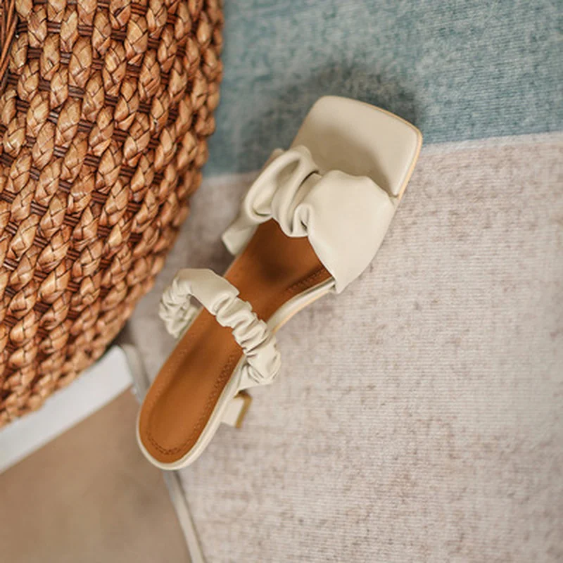Slippers Shoes Women Med Heel Pleated Slides Square Toe Summer Sandals Thin Heel ladies Footwear 2021 Fashion Shoes
Slippers Shoes Women Med Heel Pleated Slides Square Toe Summer Sandals Thin Heel ladies Footwear 2021 Fashion Shoes