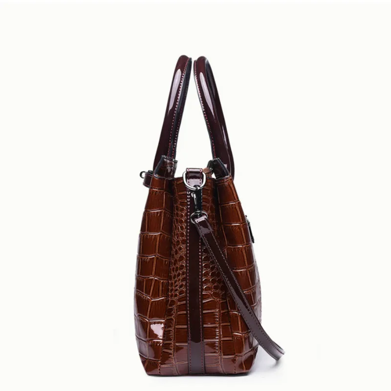 Fashion Crocodile Pattern Ladies Buckle Handbags 2021 Luxury Handbag Women Bags Designer Large Capacity Women Shoulder bag 
Fashion Crocodile Pattern Ladies Buckle Handbags 2021 Luxury Handbag Women Bags Designer Large Capacity Women Shoulder bag