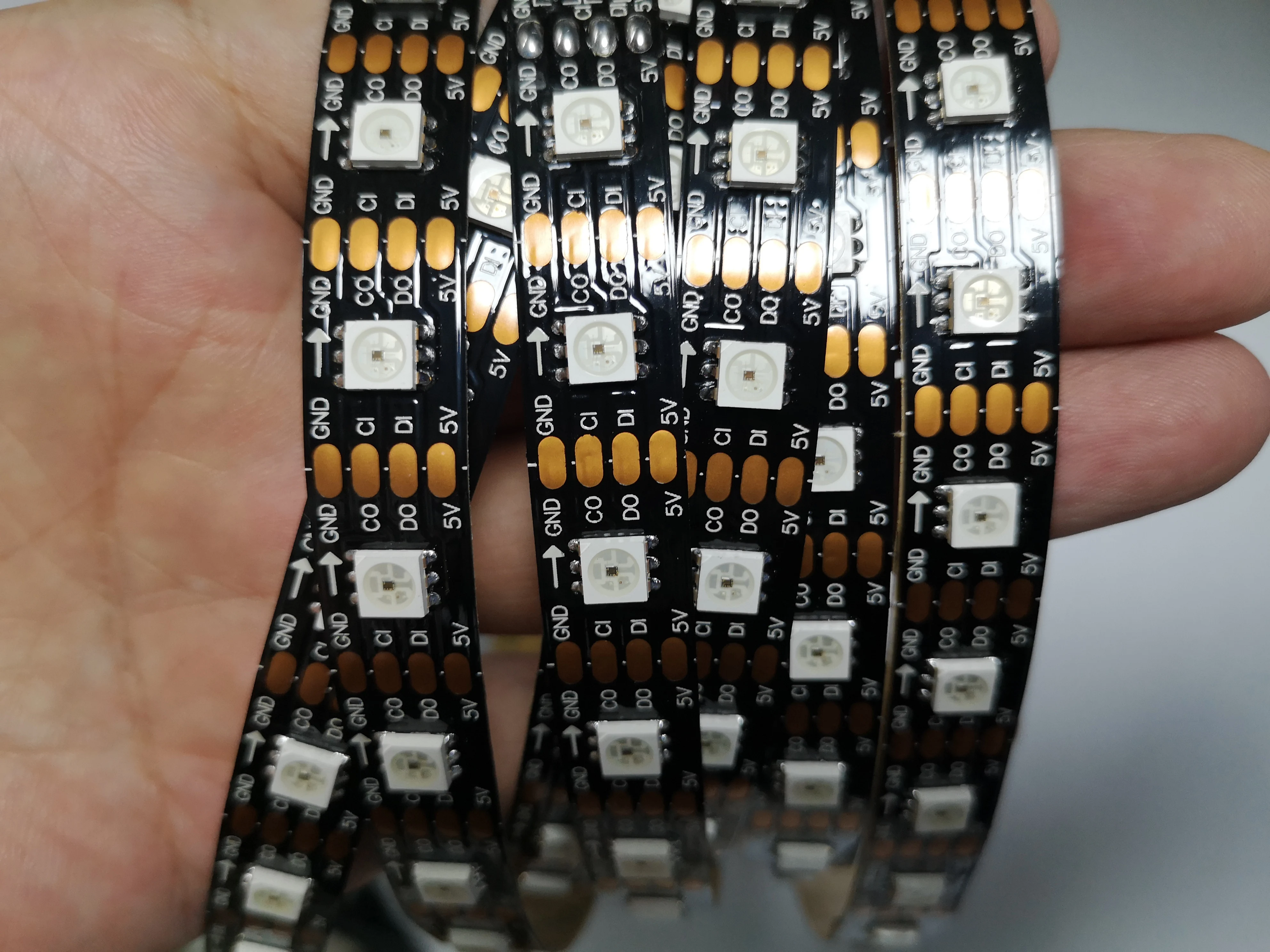 

SK9822 DC5V APA102 DATA and CLOCK seperately Smart led pixel strip;5m;30/60/144 leds/pixels/m;IP30/IP65/IP67