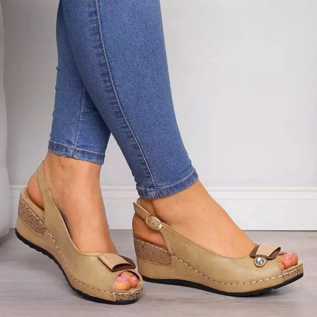 Casual sandals ladies wedges sandals high heels ankle buckle open toe fish mouth summer women's shoes fashion 2020 wedges
Casual sandals ladies wedges sandals high heels ankle buckle open toe fish mouth summer women's shoes fashion 2020 wedges