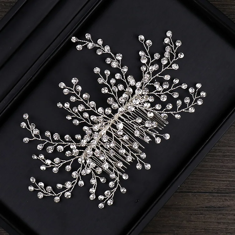 Flower Rhinestone Comb New European and American Bridal Accessories Wedding Hair Accessories
Flower Rhinestone Comb New European and American Bridal Accessories Wedding Hair Accessories