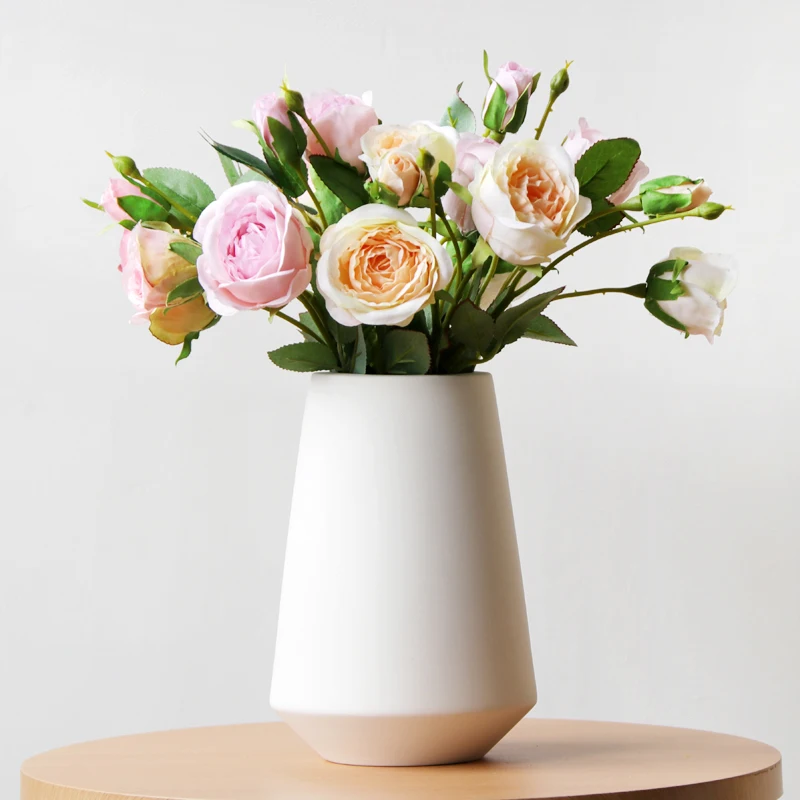 1pc White Ceramic Vase Porcelain Flower Vase Hydroponic Container Home Wedding Decor Ornament
1pc White Ceramic Vase Porcelain Flower Vase Hydroponic Container Home Wedding Decor Ornament