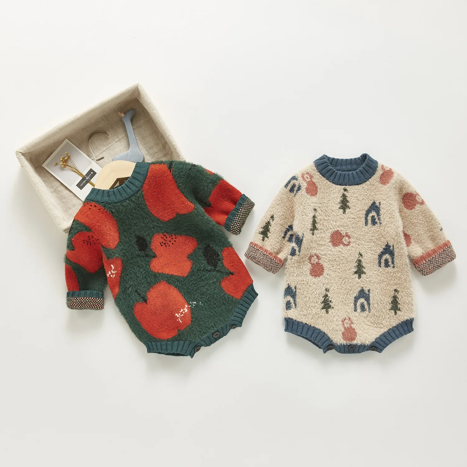 2021 Newborn Baby Girl Sweater Jumpsuit Fleece Knitted Romper Boy Winter Clothes Baby Onesie Long Sleeve Bodysuit
2021 Newborn Baby Girl Sweater Jumpsuit Fleece Knitted Romper Boy Winter Clothes Baby Onesie Long Sleeve Bodysuit