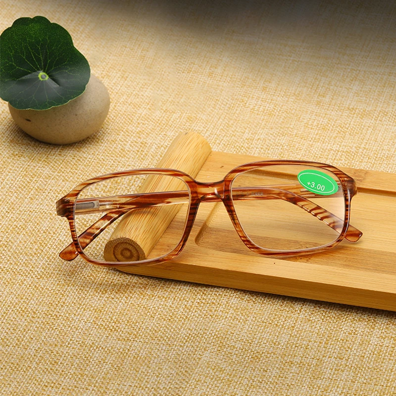 Reading Glasses Men Retro Metal Frame Square Presbyopic Glasses for Men Business 0 +0.5 +1.0 +1.5 +2.0 +2.5 +3.0 +3.5 +4.0
Reading Glasses Men Retro Metal Frame Square Presbyopic Glasses for Men Business 0 +0.5 +1.0 +1.5 +2.0 +2.5 +3.0 +3.5 +4.0