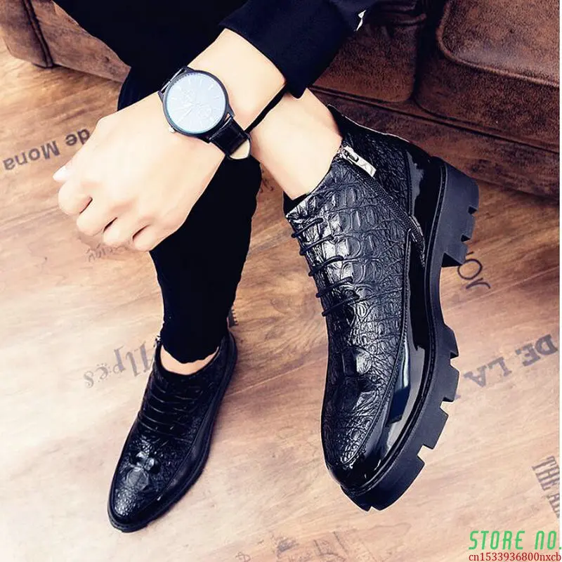 Male patent leather Moccasins shoes High top italian formal dress brogue oxford wedding Business shoes boots 2021
Male patent leather Moccasins shoes High top italian formal dress brogue oxford wedding Business shoes boots 2021