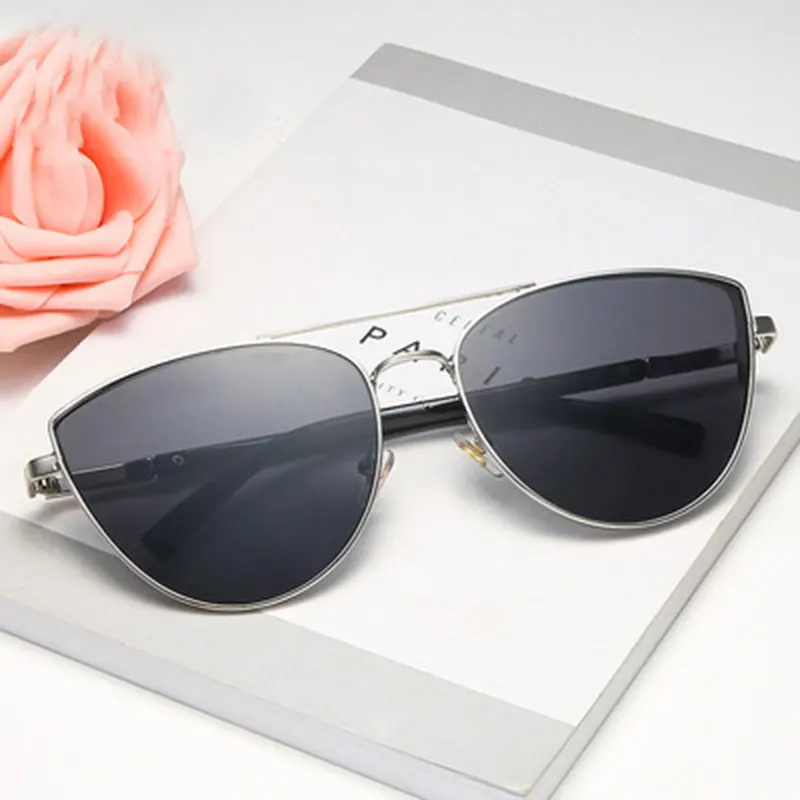 Vintage Cat Eye Sunglasses Small Frame Fashion Sun Glasses Female Brand Designer Eyewear Retro Oculos De Sol Lady Shades UV400
Vintage Cat Eye Sunglasses Small Frame Fashion Sun Glasses Female Brand Designer Eyewear Retro Oculos De Sol Lady Shades UV400