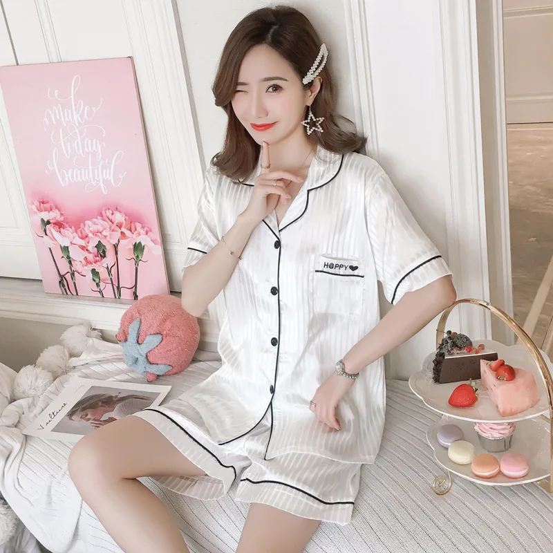 New ladies summer striped short sleeve shorts pajamas suit Comfortable ice silk satin fabric soft silky sexy fashionable Pajamas 
New ladies summer striped short sleeve shorts pajamas suit Comfortable ice silk satin fabric soft silky sexy fashionable Pajamas