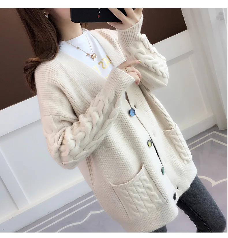 Vintage Knitted Women Cardigan Tops 2021 Autumn Winter Female Long Sleeve V-neck Single-breasted Ladies Fashion Sweaters Coats
Vintage Knitted Women Cardigan Tops 2021 Autumn Winter Female Long Sleeve V-neck Single-breasted Ladies Fashion Sweaters Coats