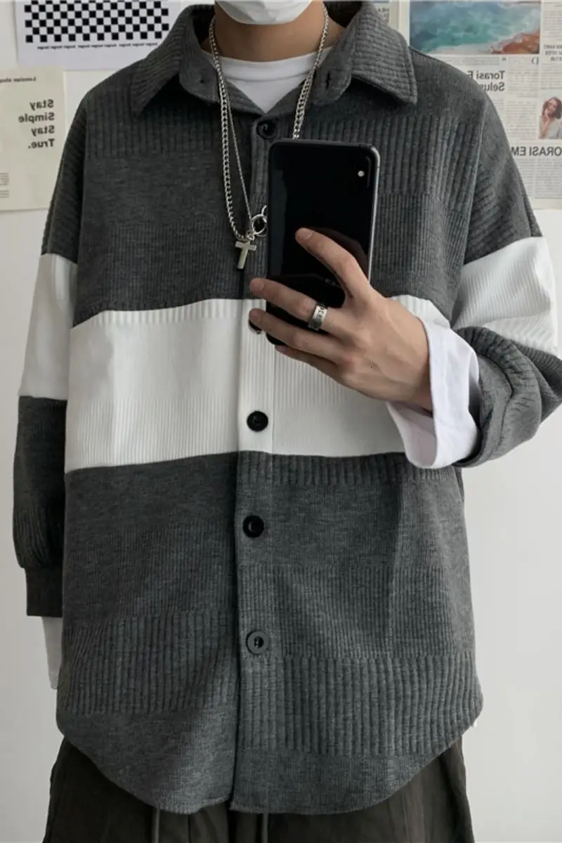 2020 Autumn And Winter New Youth Fashion Men's Korean Color Matching Loose Single-breasted Knitted Cardigan Fashion Casual Top
2020 Autumn And Winter New Youth Fashion Men's Korean Color Matching Loose Single-breasted Knitted Cardigan Fashion Casual Top