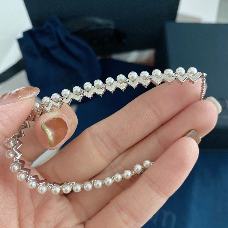 knobspin 100% 925 Sterling Silver Simple Pearl Bracelets Wedding Accessories For Women Teen Girls Fine Jewelry Wholesale Items 
knobspin 100% 925 Sterling Silver Simple Pearl Bracelets Wedding Accessories For Women Teen Girls Fine Jewelry Wholesale Items