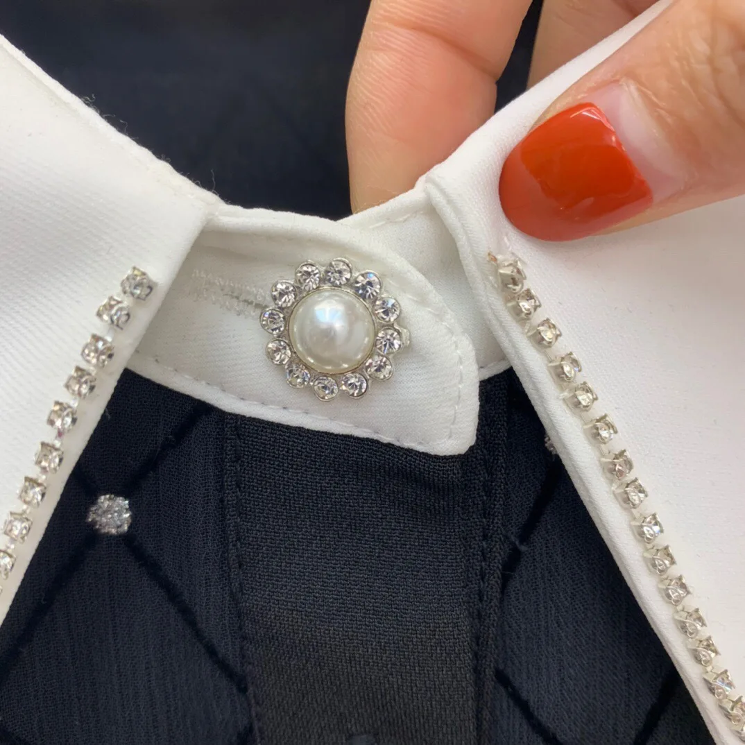 Vroege Voorjaar Temperament Vrouwen Zware Industrie Custom-Made Diamond Randen Kralen Rhombic Golf Punt Single-Breasted slanke
Vroege Voorjaar Temperament Vrouwen Zware Industrie Custom-Made Diamond Randen Kralen Rhombic Golf Punt Single-Breasted slanke