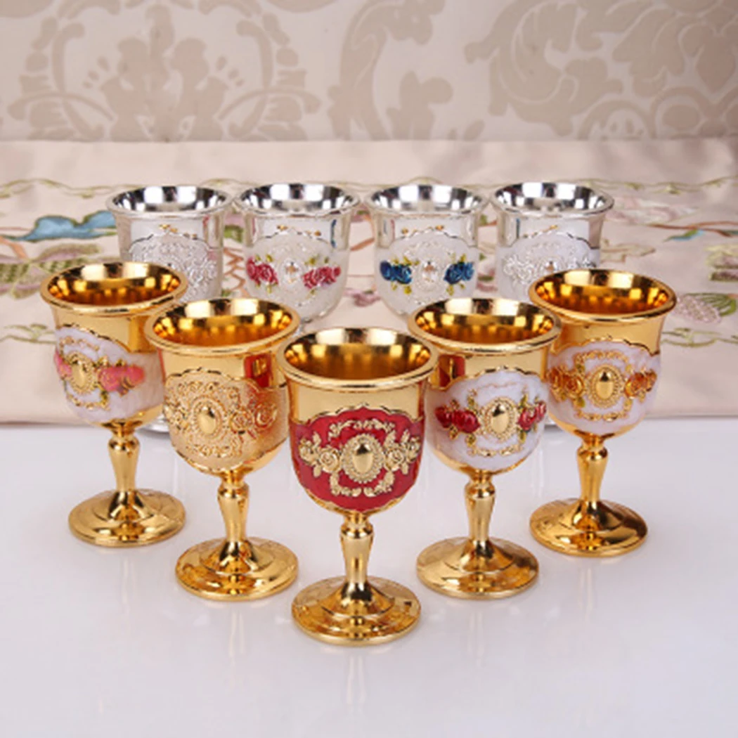 Retro Metal Mini Spirits Wine Glasses Cup Relief Diamond Pattern Goblet Spirits Drinking Alloy Antique Wine Gift Decoration
Retro Metal Mini Spirits Wine Glasses Cup Relief Diamond Pattern Goblet Spirits Drinking Alloy Antique Wine Gift Decoration
