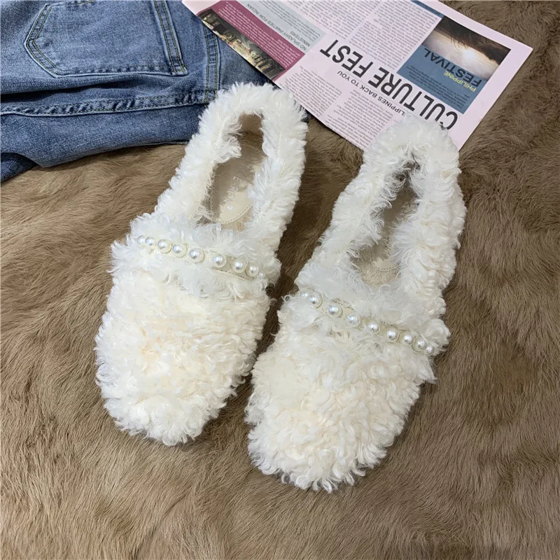 Mao Mao Women's Shoes Wear Extra Cashmere In Autumn and Winter. New Sweet and Fashionable Pearl Curly Non-slip Flat Bean Shoes
Mao Mao Women's Shoes Wear Extra Cashmere In Autumn and Winter. New Sweet and Fashionable Pearl Curly Non-slip Flat Bean Shoes