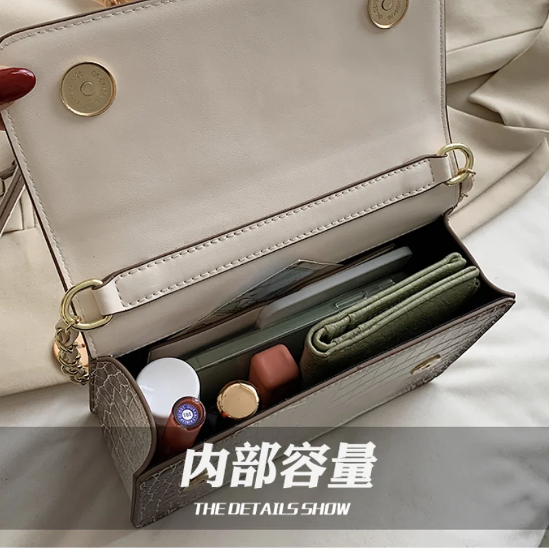 Popular Bag Female 2021 New Trendy Net Red Fashion One-shoulder Armpit Small Square Bag Simple and Versatile Messenger Bag 
Popular Bag Female 2021 New Trendy Net Red Fashion One-shoulder Armpit Small Square Bag Simple and Versatile Messenger Bag