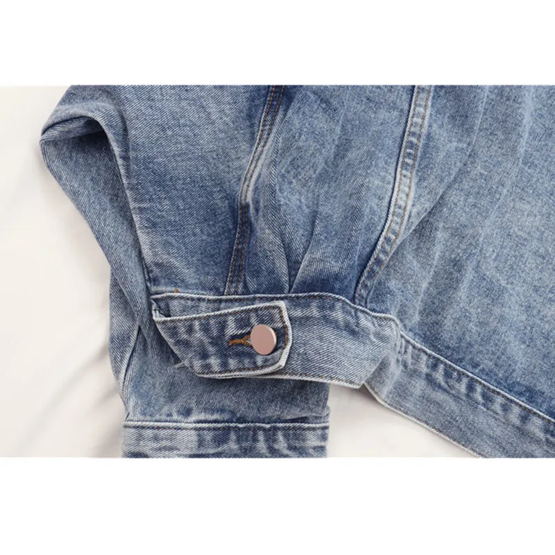 Harajuku Wash Blue Denim Jacket Female Single Breasted Bat Sleeve Basic Coat Spring Autumn Casual Jeans Jacket Women Outerwear
Harajuku Wash Blue Denim Jacket Female Single Breasted Bat Sleeve Basic Coat Spring Autumn Casual Jeans Jacket Women Outerwear