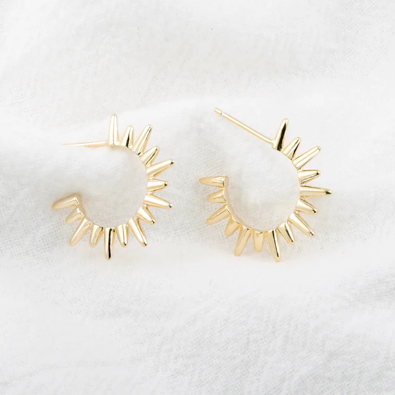 100% Real 925 Silver Earring for Women Exaggerated Stud Earrings Letter C Gear-shaped 18K Yellow Gold Color Earrings Ear Jewelry 
100% Real 925 Silver Earring for Women Exaggerated Stud Earrings Letter C Gear-shaped 18K Yellow Gold Color Earrings Ear Jewelry