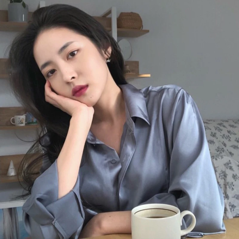 Sannian Women Shirt Korean Autumn Simple Lapel Single-breasted Loose Solid Color Silky Satin Long-sleeved Women Clothes Tops
Sannian Women Shirt Korean Autumn Simple Lapel Single-breasted Loose Solid Color Silky Satin Long-sleeved Women Clothes Tops