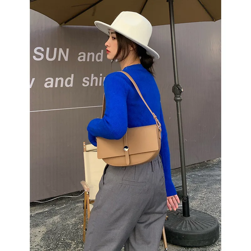 Summer Bag Female New Style Leather Female Bag Underarm Bag Saddle Bag Messenger Bag Female Leather Retro Lady Shoulder Bag
Summer Bag Female New Style Leather Female Bag Underarm Bag Saddle Bag Messenger Bag Female Leather Retro Lady Shoulder Bag