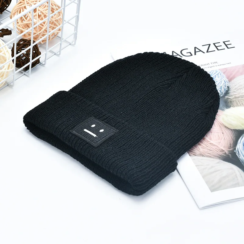 Spring & Fall Women Hat Unisex Beanie Men's Hat with Smile Label Knitted Pure Color Women Bonnet Fashionable Skullies & Beanies
Spring & Fall Women Hat Unisex Beanie Men's Hat with Smile Label Knitted Pure Color Women Bonnet Fashionable Skullies & Beanies