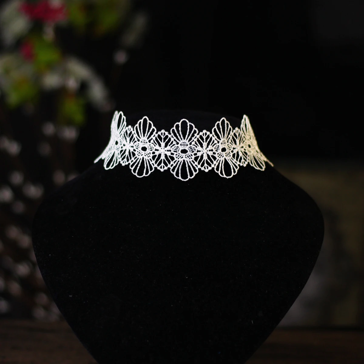 JL006 Fashion Simple Wedding Bridal Neck Strap Hollow Out Lace Flower Neckwear Women Girl Gtaceful Neck Decoration
JL006 Fashion Simple Wedding Bridal Neck Strap Hollow Out Lace Flower Neckwear Women Girl Gtaceful Neck Decoration