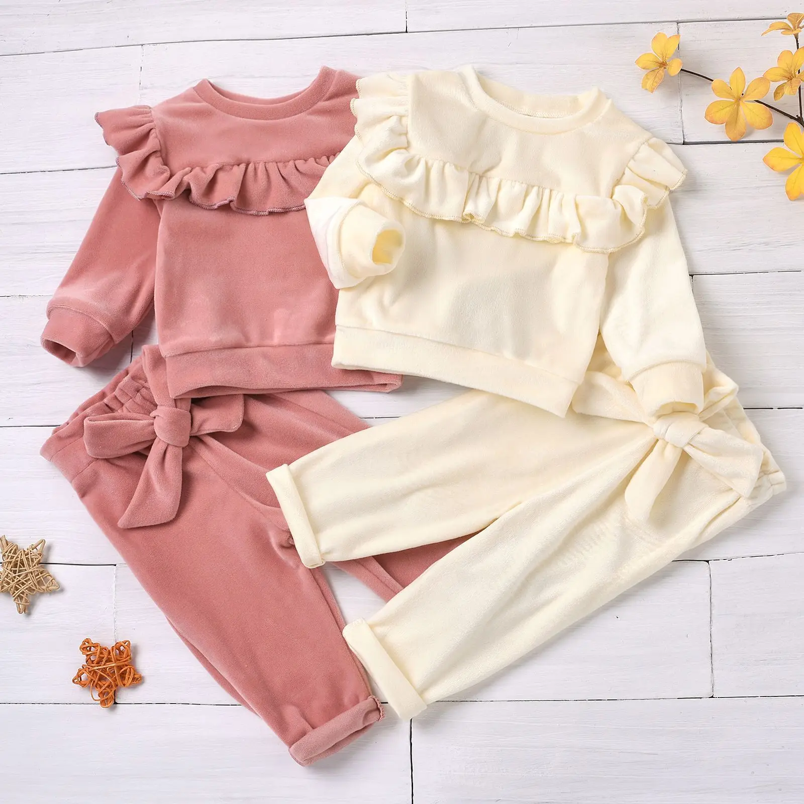 Autumn and winter new baby plus velvet suit female baby pure color pink and white hedging breathable plus velvet two-piece suit
Autumn and winter new baby plus velvet suit female baby pure color pink and white hedging breathable plus velvet two-piece suit