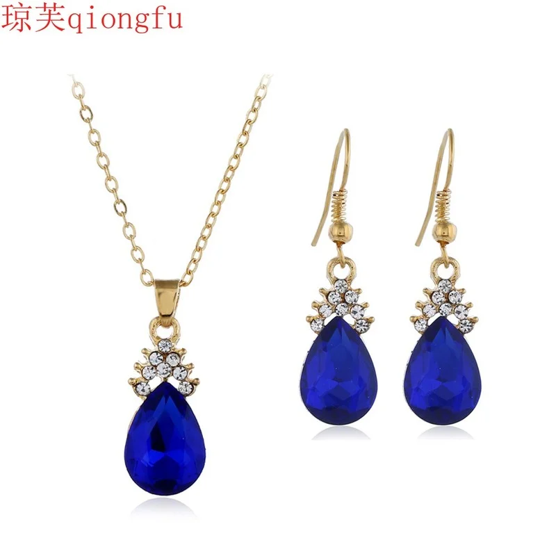 2021 Korean version of earrings, necklaces, jewelry set, new diamond-studded water drop crystal necklace luxury necklace set
2021 Korean version of earrings, necklaces, jewelry set, new diamond-studded water drop crystal necklace luxury necklace set