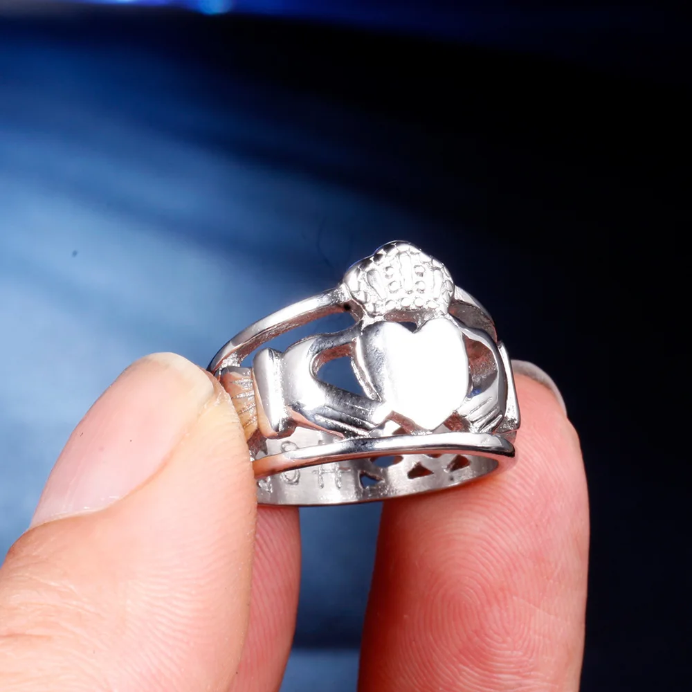 2021 New Arrival Free Shipping Hands Heart Shape Crown Mens Women Unisex Thumb Rings Stainless Steel Never Fade Bridal Sets Ring
2021 New Arrival Free Shipping Hands Heart Shape Crown Mens Women Unisex Thumb Rings Stainless Steel Never Fade Bridal Sets Ring