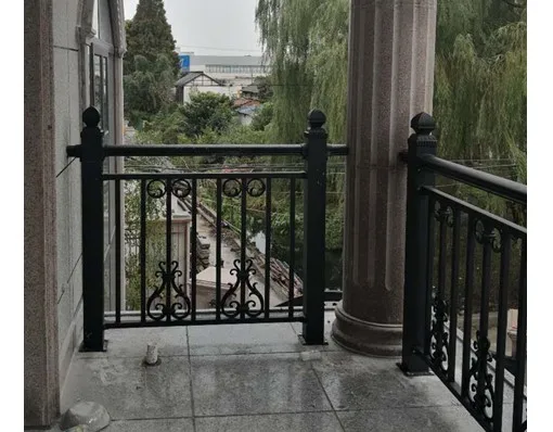 Hench Aluminium Garden Fences Panel /Wrought Iron Fence Security Yard Fence metal fence style4
Hench Aluminium Garden Fences Panel /Wrought Iron Fence Security Yard Fence metal fence style4