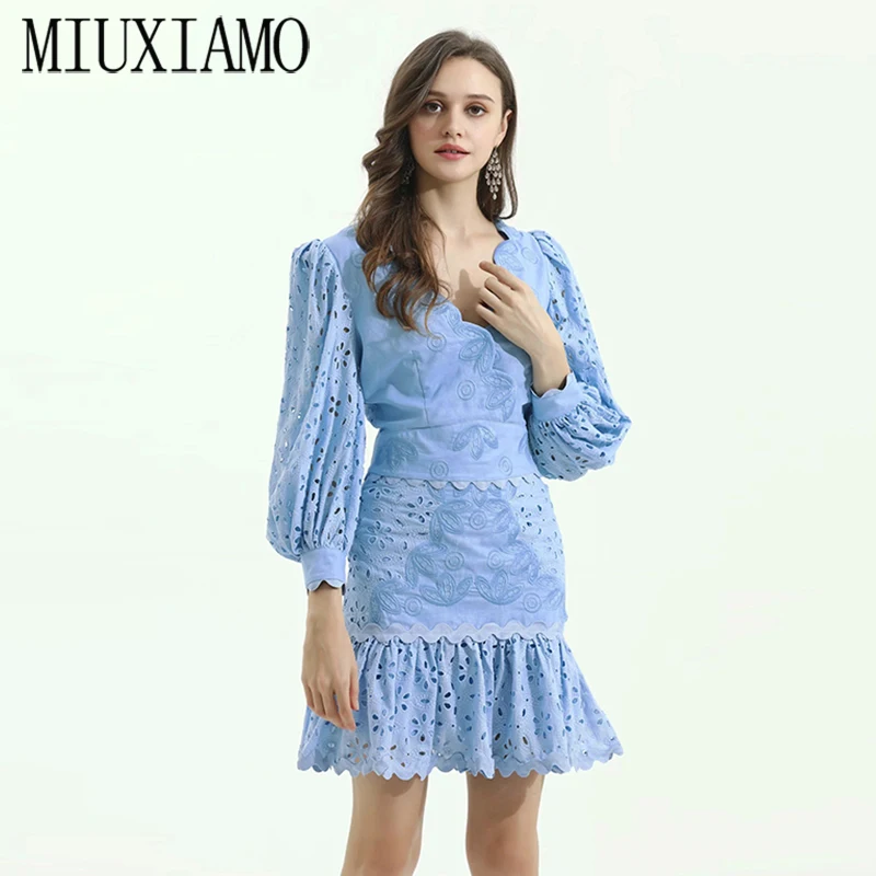 MIUXIMAO 2021 сезон: весна-лето с v-образным вырезом с цветочной вышивкой с коротким рукавом топ + юбка «рыбий хвост» костюм женский 2 с юбкой-пачкой...
MIUXIMAO 2021 сезон: весна-лето с v-образным вырезом с цветочной вышивкой с коротким рукавом топ + юбка «рыбий хвост» костюм женский 2 с юбкой-пачкой...