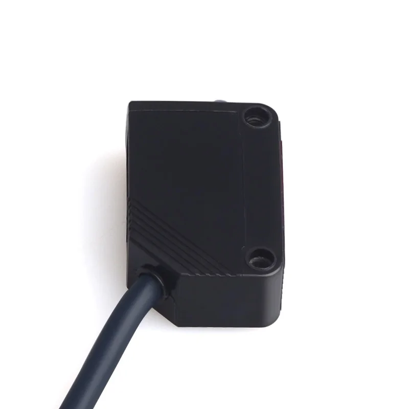 1PCS E3Z-R61 E3Z-R81 E3Z-D61 E3Z-D62 E3Z-D81 E3Z-D82 Infrared diffuse reflection sensor Photoelectric switch
1PCS E3Z-R61 E3Z-R81 E3Z-D61 E3Z-D62 E3Z-D81 E3Z-D82 Infrared diffuse reflection sensor Photoelectric switch