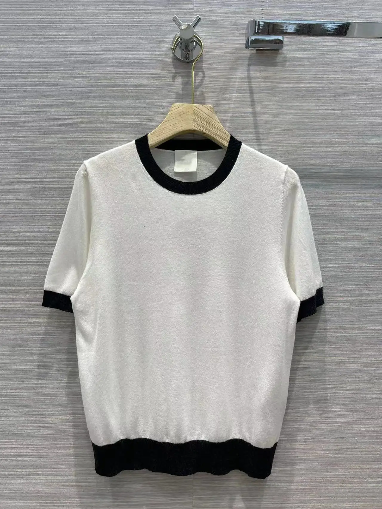 Sicily Knit T-Shirts 2022 Summer Spring New Fashion Design Women Runway High Quality Vintage Solid Woolen Casual Top
Sicily Knit T-Shirts 2022 Summer Spring New Fashion Design Women Runway High Quality Vintage Solid Woolen Casual Top