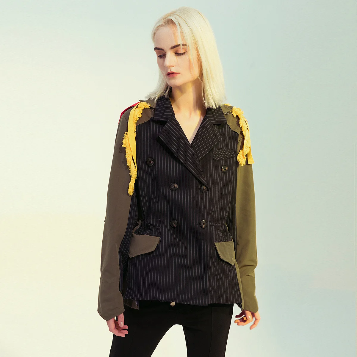 Women Baseball Jacket Office Style High-Quality Personalized Design Autumn And Winter Ribbonac Fringes Stitching Contrast
Women Baseball Jacket Office Style High-Quality Personalized Design Autumn And Winter Ribbonac Fringes Stitching Contrast