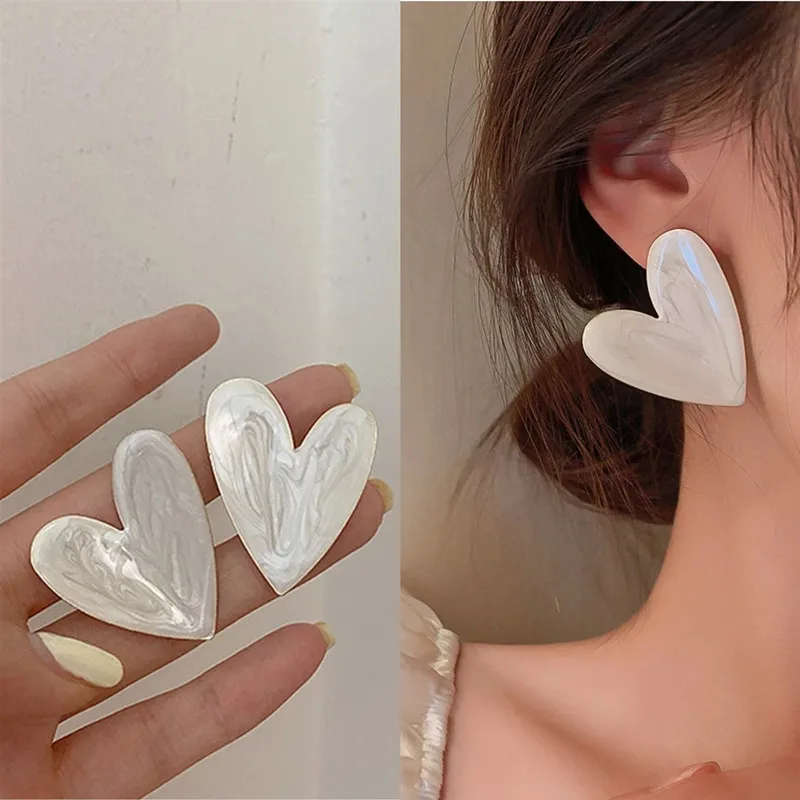 White Color Big Heart Stud Earrings for Women Girl Korean Love Drop Glaze Aesthetic Daily Life Minimalist Jewelry Piercing Ear
White Color Big Heart Stud Earrings for Women Girl Korean Love Drop Glaze Aesthetic Daily Life Minimalist Jewelry Piercing Ear