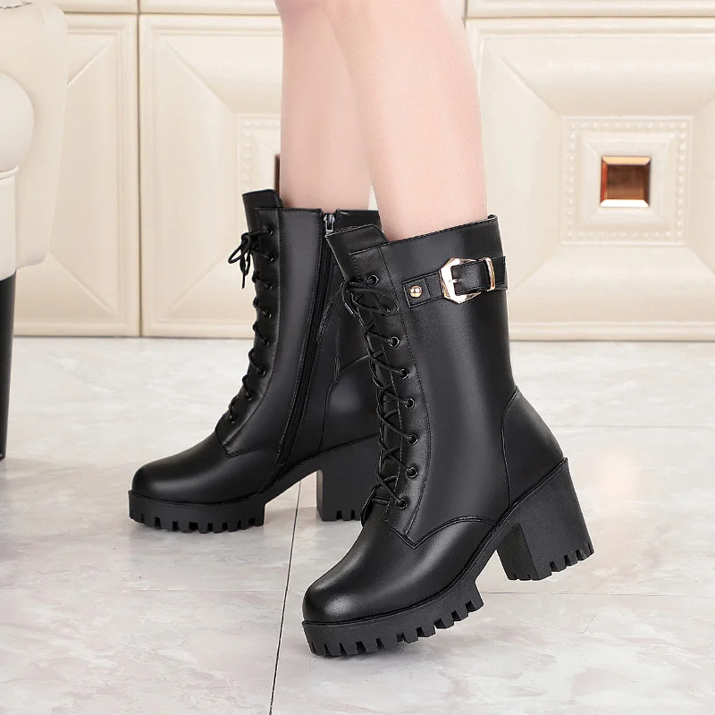 Winter Women's Shoes High-heeled Thick Plush Ladies Lace-up Leather Military Boots Female Platform Metal Buckle Woman Non-slip
Winter Women's Shoes High-heeled Thick Plush Ladies Lace-up Leather Military Boots Female Platform Metal Buckle Woman Non-slip