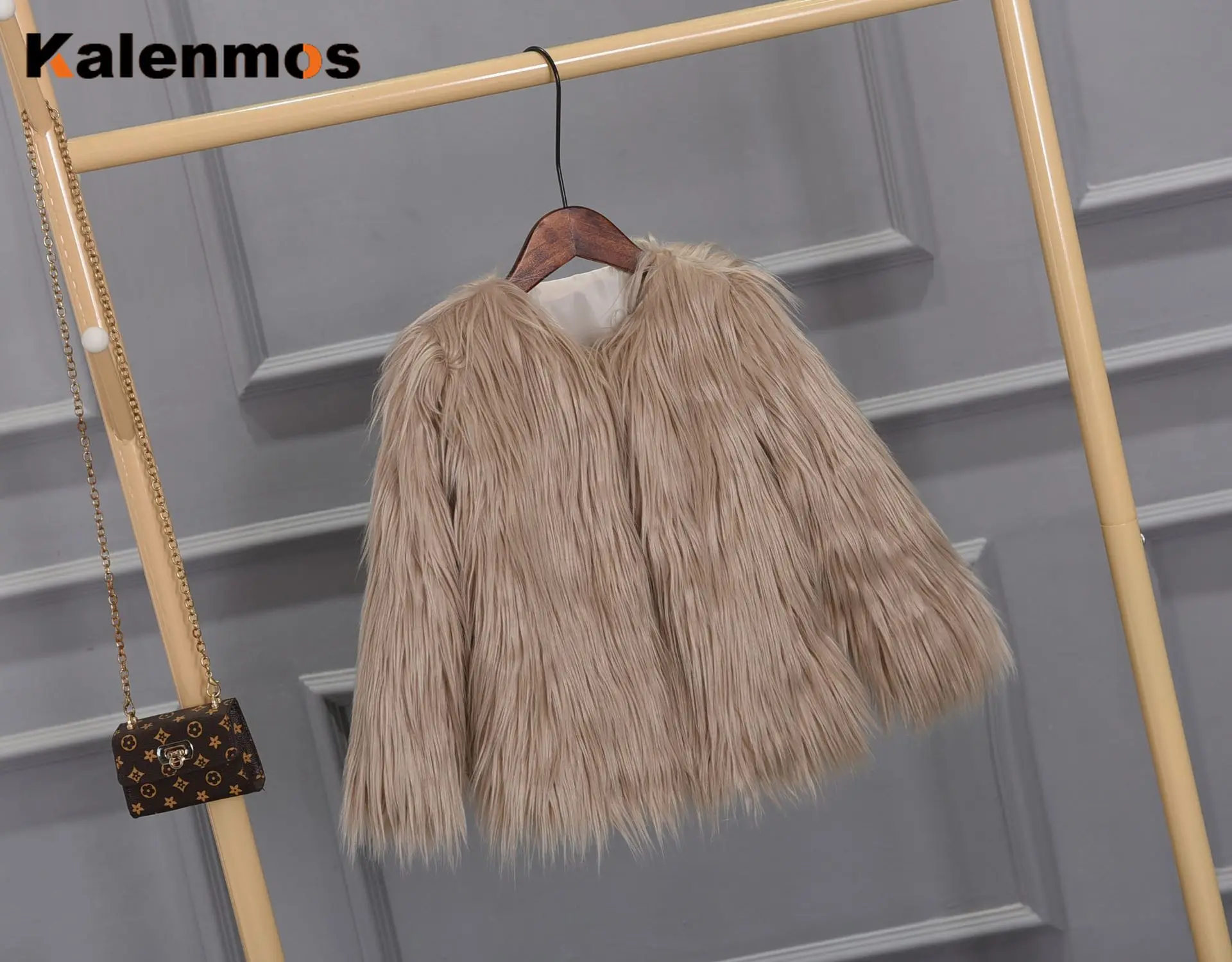Women Coat Plus Size Fall Winter O Neck Daily Casual Outfit Handmade Warm Korean Japan Jacket Feminino Warm Long Faux Fur Coats
Women Coat Plus Size Fall Winter O Neck Daily Casual Outfit Handmade Warm Korean Japan Jacket Feminino Warm Long Faux Fur Coats