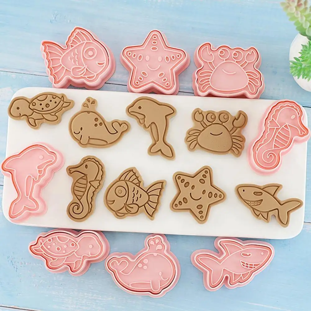

8pcs Cartoon animal Cookie Cutter Whale Dolphin Biscuit Moulds Octopus Crab Turtle Fondant Tools Sugar Craft Baking Pastry Mold