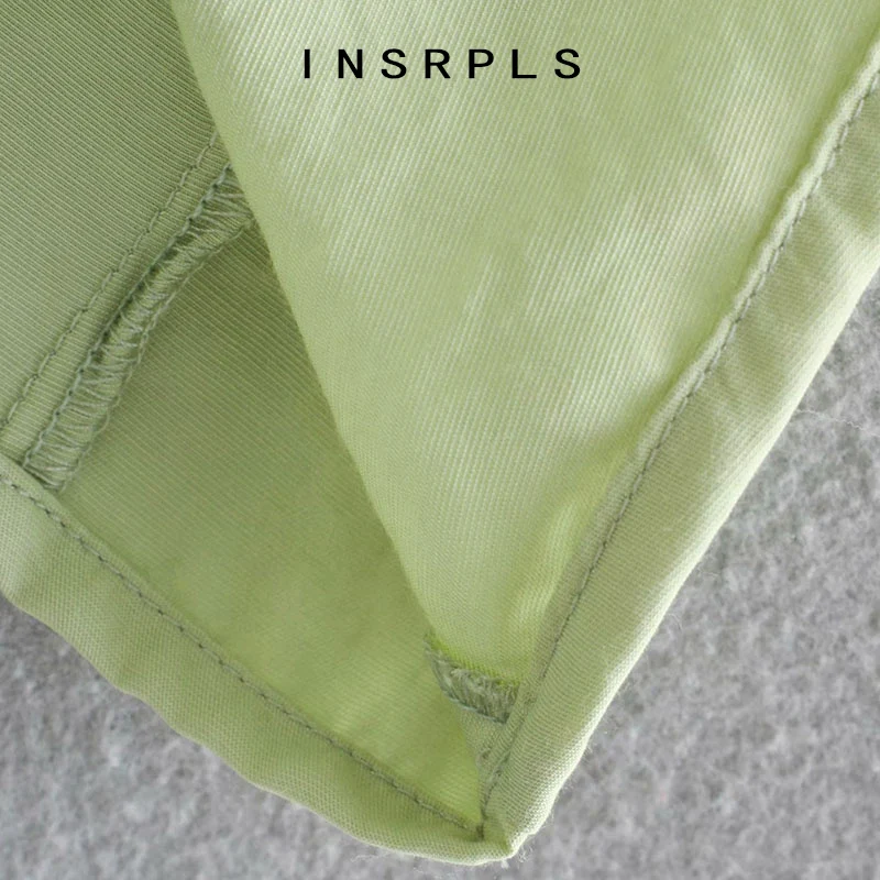 INSRPLS Women Fashion With Shoulder Pads Decorative Buttons Blouses Vintage O Neck Sleeveless Female Shirts Chic Tops
INSRPLS Women Fashion With Shoulder Pads Decorative Buttons Blouses Vintage O Neck Sleeveless Female Shirts Chic Tops