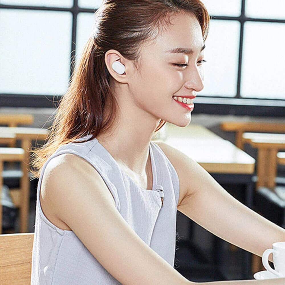 Xiaomi Mijia Airdots TWS Bluetooth Earphone Youth Version stereo bass BT 5.0 Eeadphones With Mic Handsfree Earbuds AI Control 
Xiaomi Mijia Airdots TWS Bluetooth Earphone Youth Version stereo bass BT 5.0 Eeadphones With Mic Handsfree Earbuds AI Control