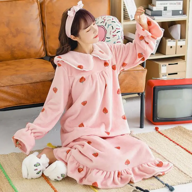 New Flannel Long Nightdress Winter Warm Sleepwear Lovely Nightgown Turn-Down Collar Home Dress
New Flannel Long Nightdress Winter Warm Sleepwear Lovely Nightgown Turn-Down Collar Home Dress