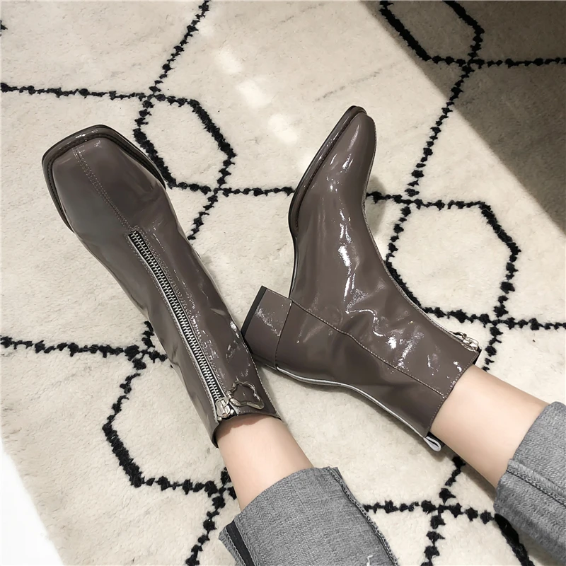 COVIBESCO Concise Fashion Women Ankle Boots Genuine Leather High Heels Shoes Woman Autumn Winter Front Zipper Square Toe Boots 
COVIBESCO Concise Fashion Women Ankle Boots Genuine Leather High Heels Shoes Woman Autumn Winter Front Zipper Square Toe Boots