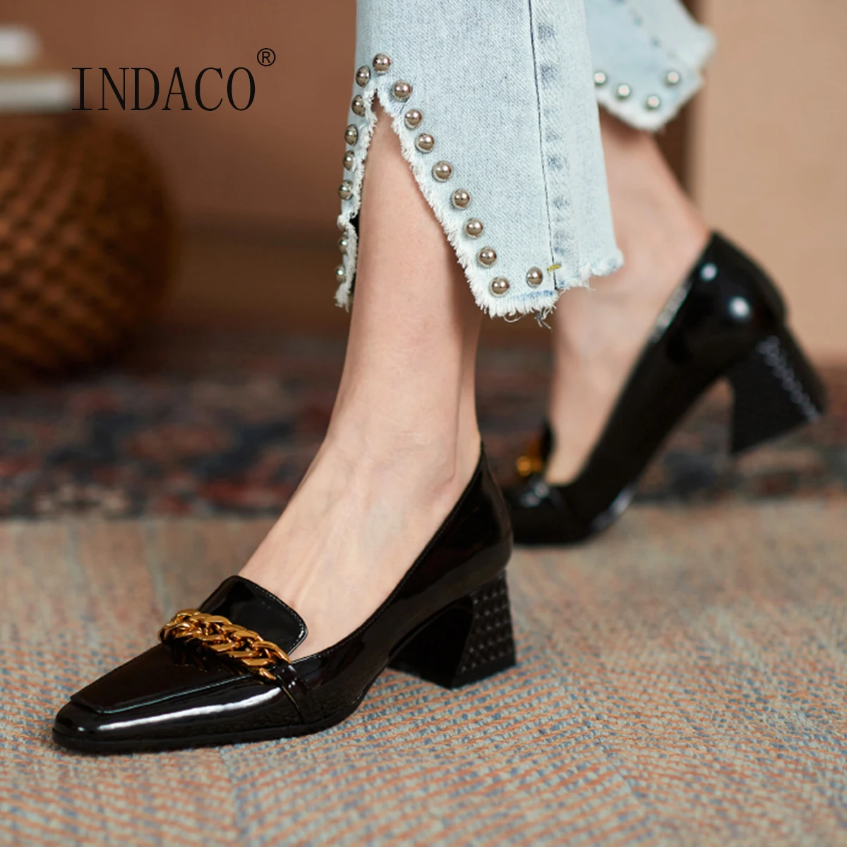 2021; Новая женская обувь; Дамские туфли на высоком каблуке Лакированная кожа квадратный носок металлической цепочкой; Женские туфли-лодочки ...
2021; Новая женская обувь; Дамские туфли на высоком каблуке Лакированная кожа квадратный носок металлической цепочкой; Женские туфли-лодочки ...