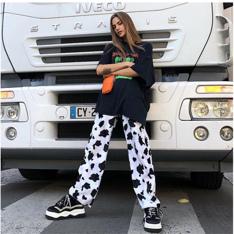 New Fashion Casual Loose Pants Trousers Female Fashion Cow Pattern Street Wear Pants Autumn
New Fashion Casual Loose Pants Trousers Female Fashion Cow Pattern Street Wear Pants Autumn