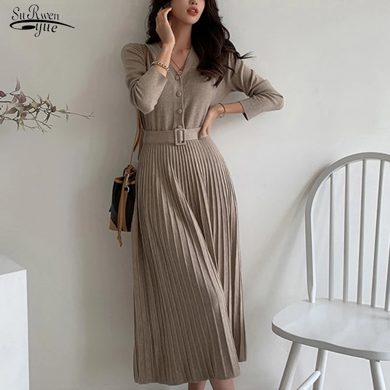 2022 Spring V-neck Sweater Dress Autumn Winter Knitted Belted Female A-line Soft Dresses Single-breasted Women Thicken 18103
2022 Spring V-neck Sweater Dress Autumn Winter Knitted Belted Female A-line Soft Dresses Single-breasted Women Thicken 18103