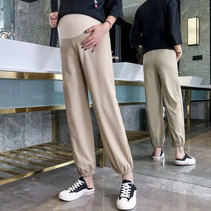Pregnant women summer clothes pregnant women pants summer ice silk anti-mosquito nine points pants tide mom 2020 new loose
Pregnant women summer clothes pregnant women pants summer ice silk anti-mosquito nine points pants tide mom 2020 new loose