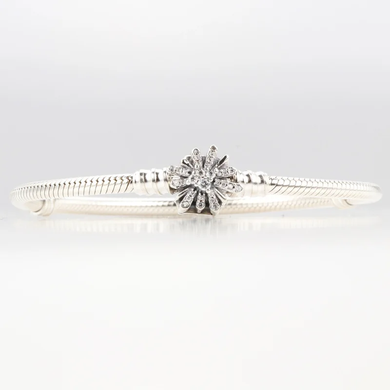 Amaia Valentine's Authentic S925 Silver Snake Bone Chain New Dazzling Fireworks Star Wish Basic Chain Christmas Snow Bracelet
Amaia Valentine's Authentic S925 Silver Snake Bone Chain New Dazzling Fireworks Star Wish Basic Chain Christmas Snow Bracelet