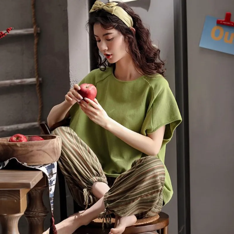 Pure cotton pajamas female sleepwear pijama summer short-sleeved trousers set Korean loose home suit casual girl two-piece sets
Pure cotton pajamas female sleepwear pijama summer short-sleeved trousers set Korean loose home suit casual girl two-piece sets
