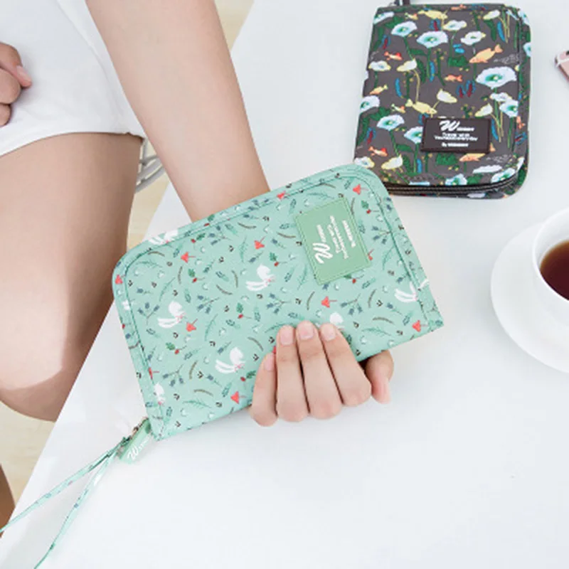 New Waterproof Travel Passport Pack Purse Credit Card Holder Bag Storage Organizer Women Fashion Tickets Clutch Money Bag
New Waterproof Travel Passport Pack Purse Credit Card Holder Bag Storage Organizer Women Fashion Tickets Clutch Money Bag
