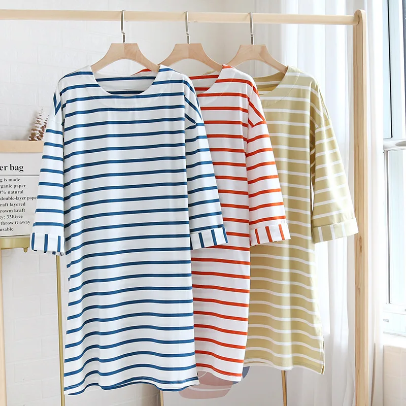 Striped Knitted Cotton Hedging Nightdress with Long Sleeves and O-neck Women Sexy Nightwear Thin Loose Over-the-knee Sleepwear
Striped Knitted Cotton Hedging Nightdress with Long Sleeves and O-neck Women Sexy Nightwear Thin Loose Over-the-knee Sleepwear