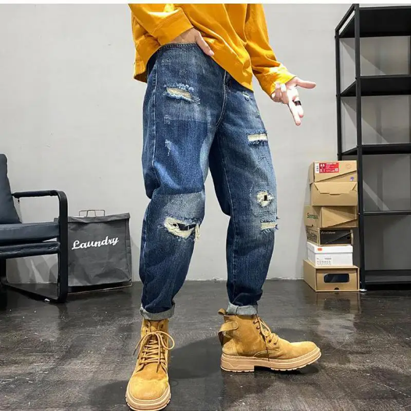 Fashion Hip Hop Beggar Hole Jeans Men Autumn Winter Casual Straight Pants Loose Patchwork Distressed Jeans Trousers Men
Fashion Hip Hop Beggar Hole Jeans Men Autumn Winter Casual Straight Pants Loose Patchwork Distressed Jeans Trousers Men
